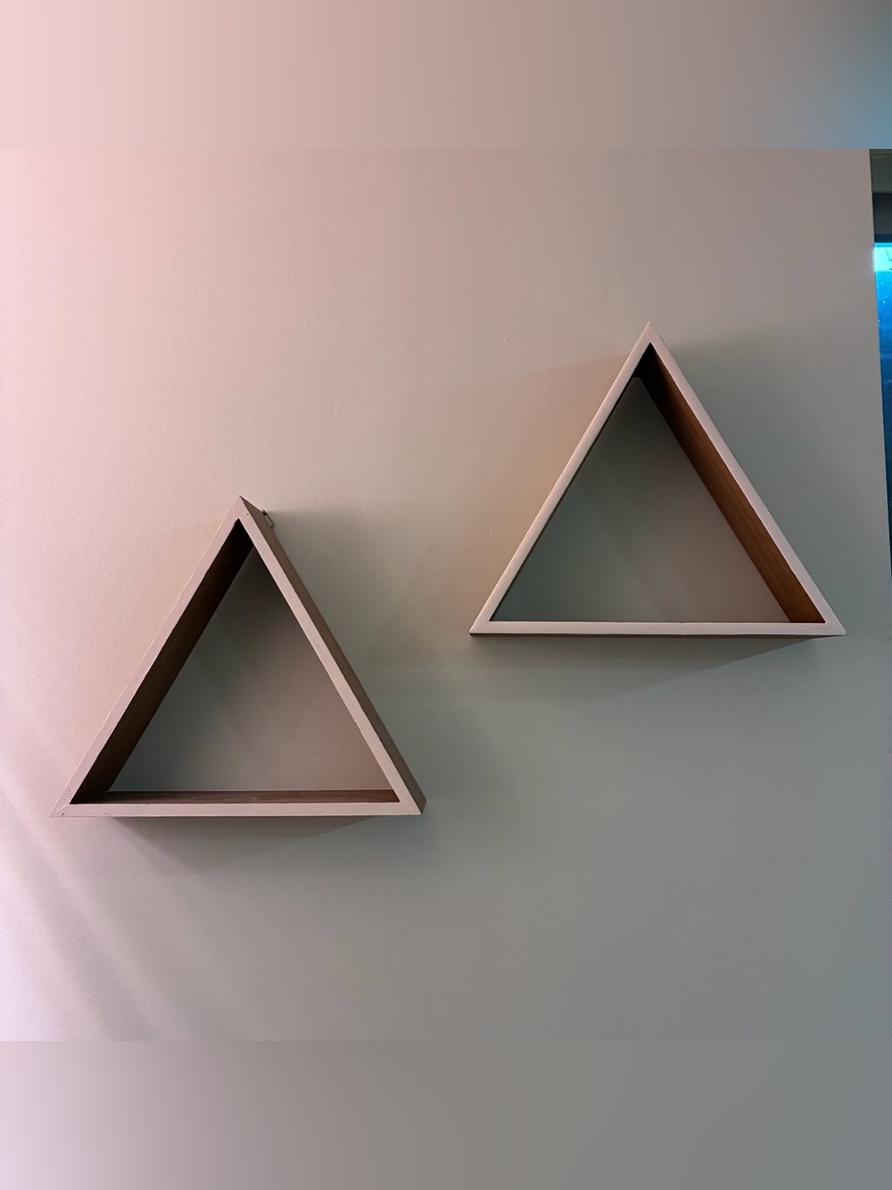Wall decor triangle trinket shelf